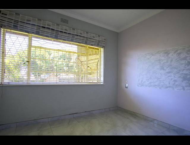 4 BEDROOM PROPERTY TO RENT IN MONTGOMERY PARK